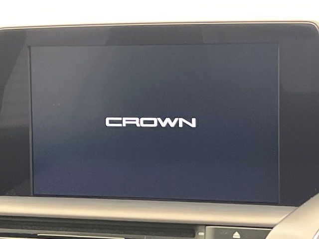 TOYOTA CROWN SEDAN HYBRID 2019 Image 31