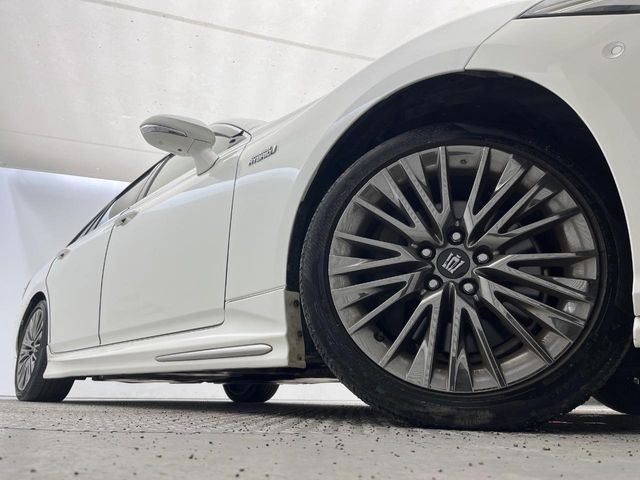 TOYOTA CROWN SEDAN HYBRID 2019 Image 31