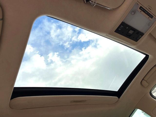 TOYOTA LEXUS LS460 2013 Image 31