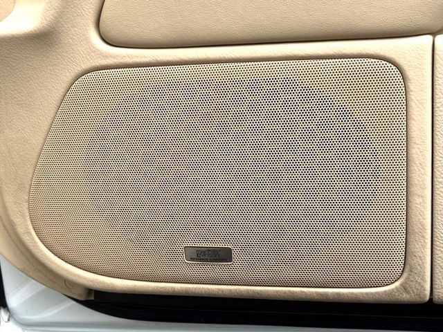 TOYOTA LEXUS LS460 2013 Image 31