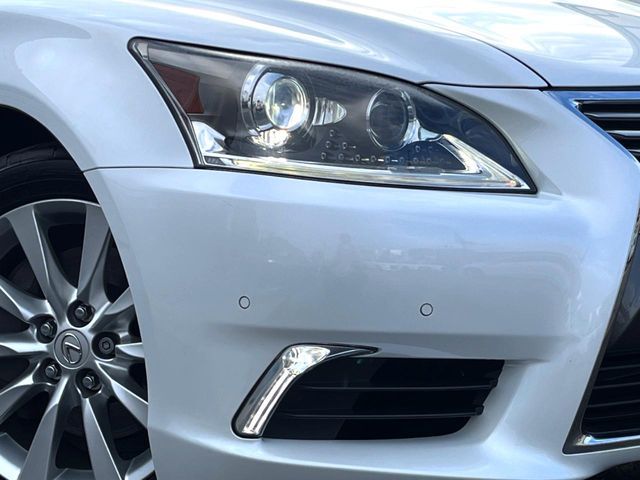 TOYOTA LEXUS LS460 2013 Image 31