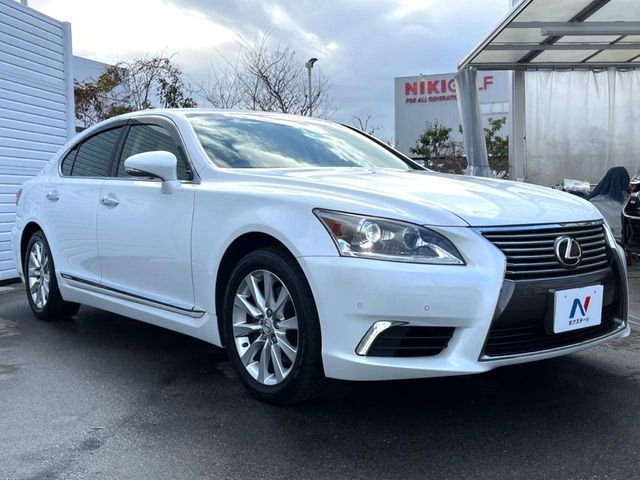 TOYOTA LEXUS LS460 2013 Image 31