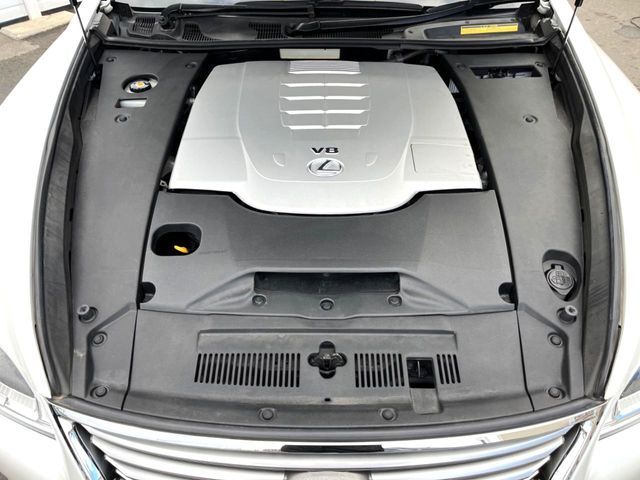 TOYOTA LEXUS LS460 2013 Image 31