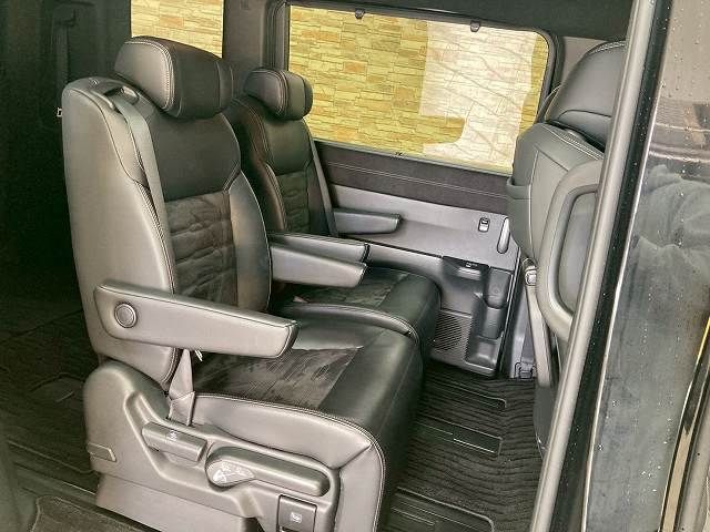 HONDA STEPWAGON E:HEV SPAD 2023 Image 31