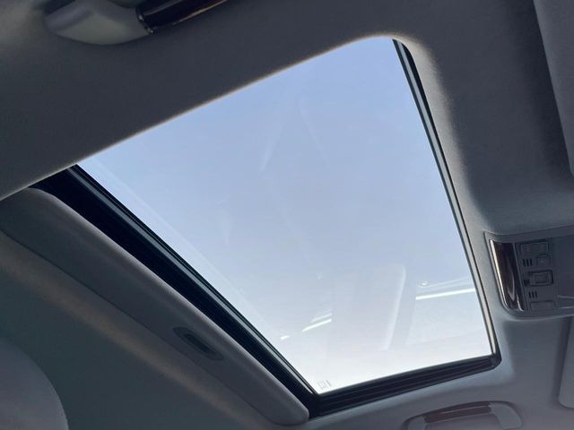 TOYOTA LEXUS LS600H 2010 Image 31