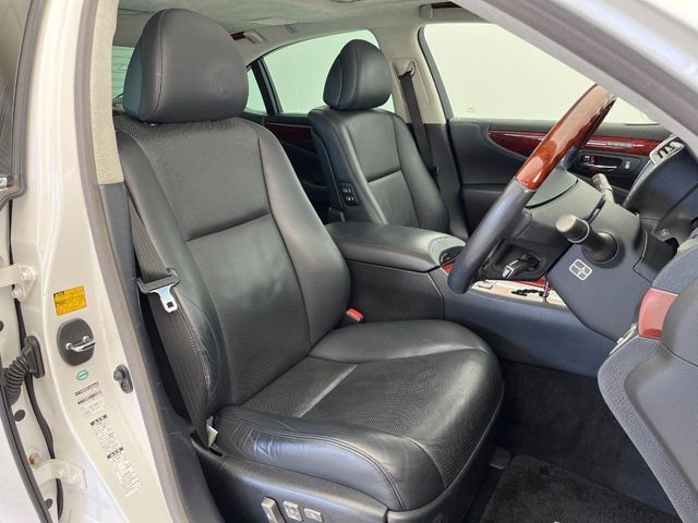 TOYOTA LEXUS LS600H 2010 Image 31
