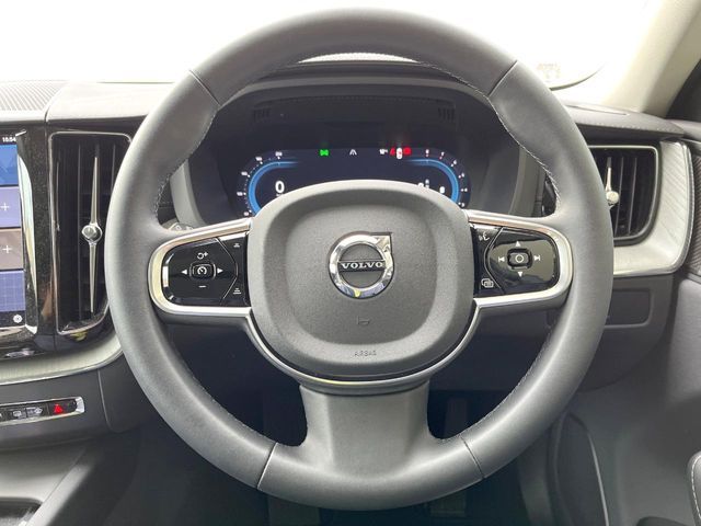 VOLVO XC60 2025 Image 31