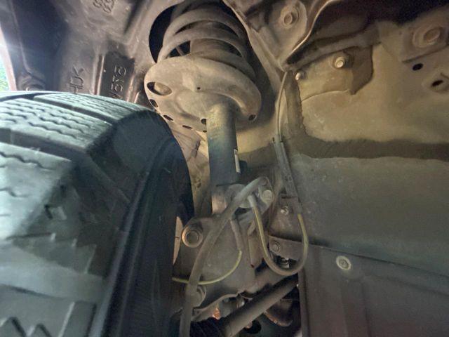 TOYOTA VOXY HYBRID 2017 Image 31