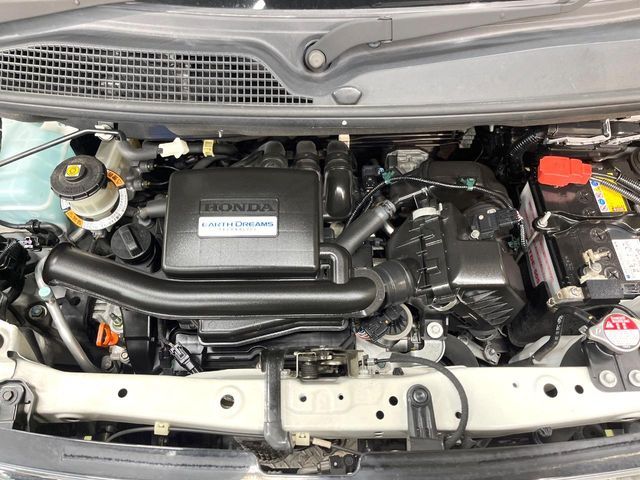 HONDA N BOX CUSTOM 2019 Image 31