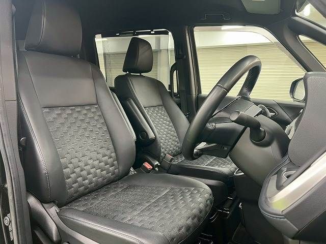 TOYOTA VOXY 2022 Image 31