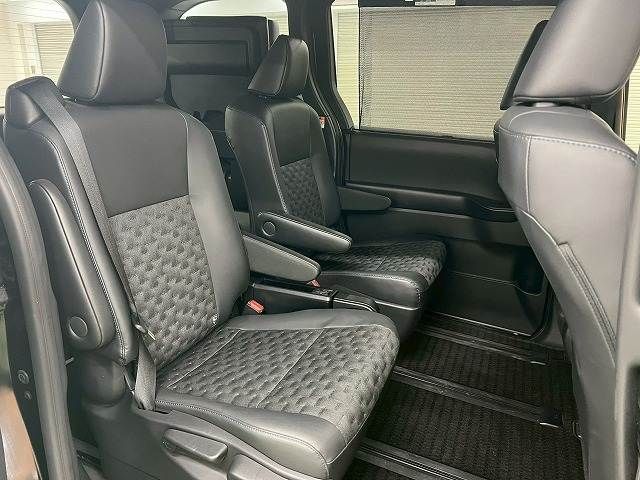 TOYOTA VOXY 2022 Image 31