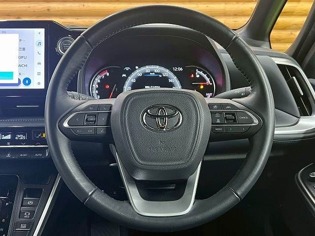 TOYOTA VOXY 2022 Image 31