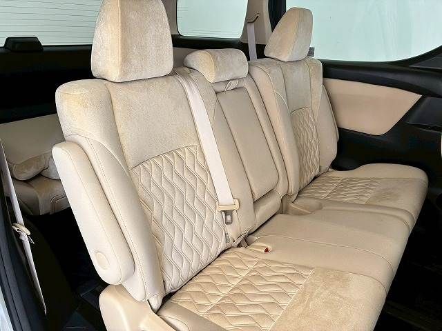 TOYOTA ALPHARD 2018 Image 31