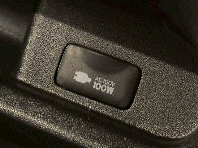 TOYOTA HIACE VAN 4WD 2022 Image 31