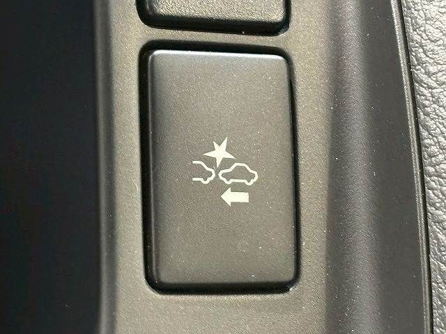 TOYOTA HIACE VAN 4WD 2022 Image 31