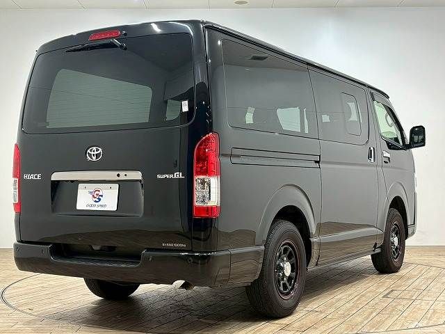 TOYOTA HIACE VAN 4WD 2022 Image 31