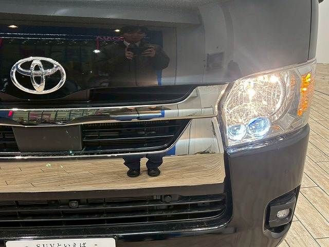 TOYOTA HIACE VAN 4WD 2022 Image 31