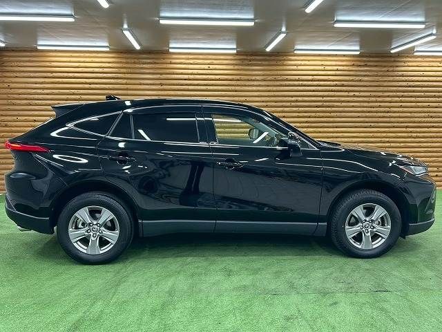 TOYOTA HARRIER 2WD 2023 Image 31