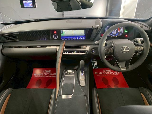 TOYOTA LEXUS LC500 2021 Image 31