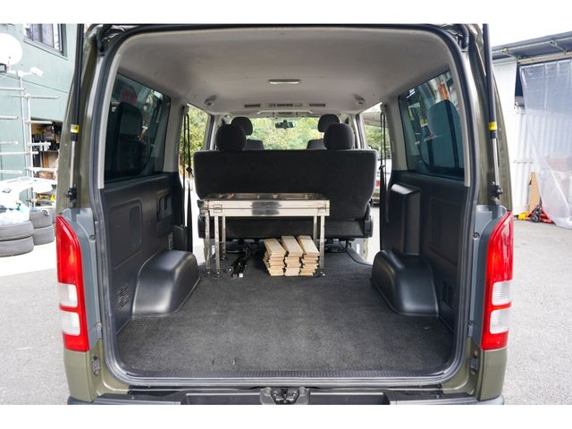 TOYOTA HIACE VAN 4WD 2011 Image 31