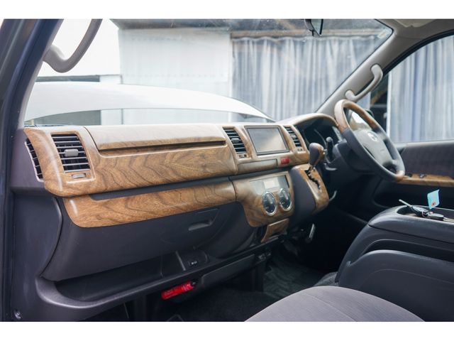 TOYOTA HIACE VAN 4WD 2011 Image 31