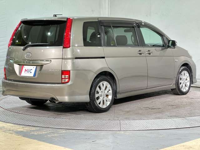 TOYOTA ISIS 2007 Image 31