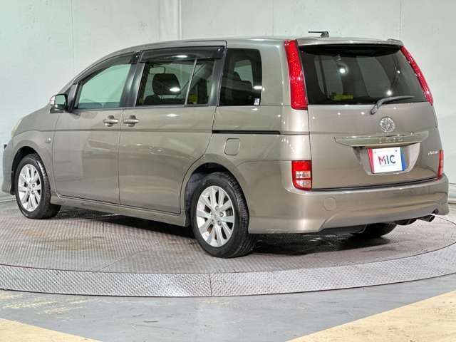 TOYOTA ISIS 2007 Image 31