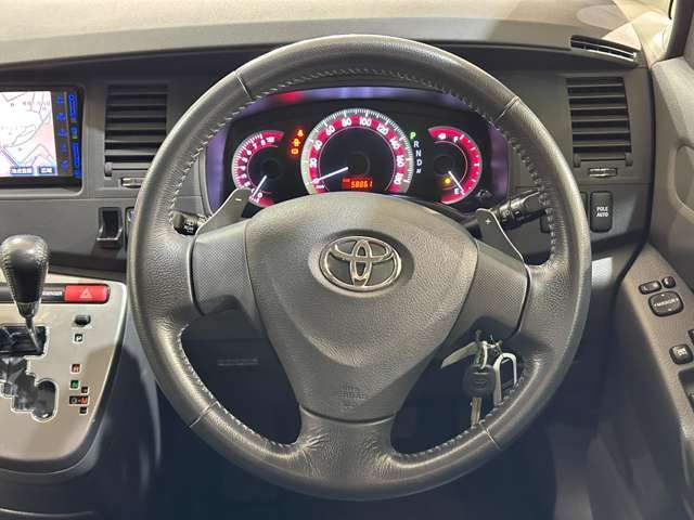 TOYOTA ISIS 2007 Image 31