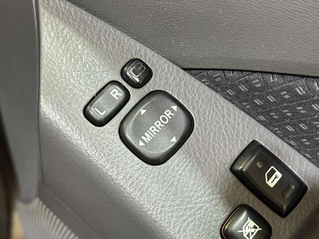 TOYOTA ISIS 2007 Image 31