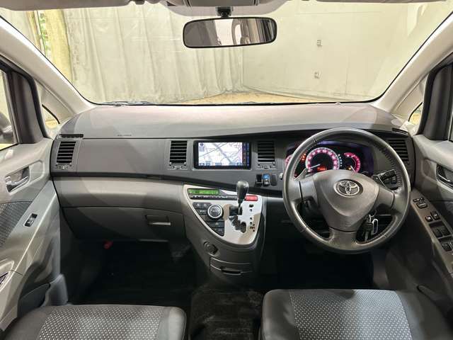 TOYOTA ISIS 2007 Image 31