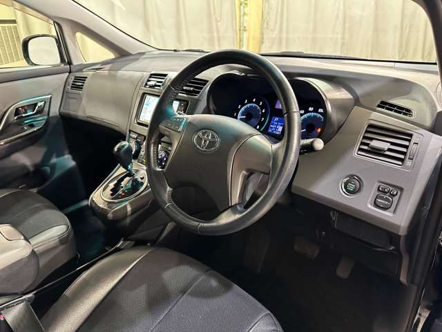 TOYOTA MARK X ZIO 2013 Image 31