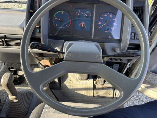 HINO RANGER 1992 Image 31