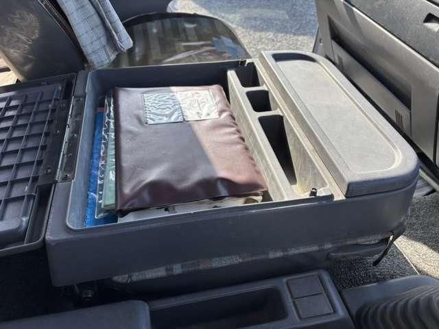 HINO RANGER 1992 Image 31