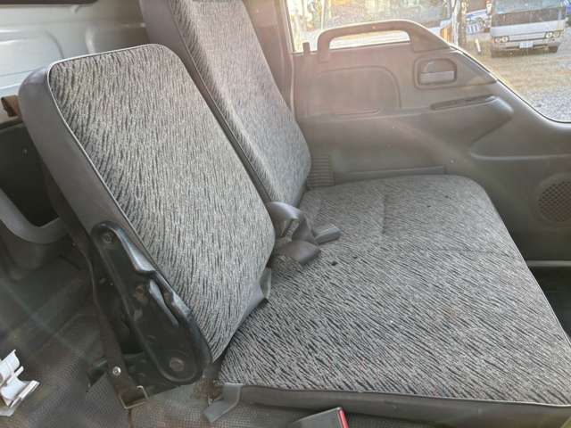 ISUZU ELF 1999 Image 31