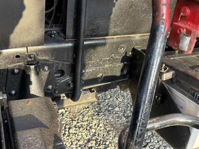 ISUZU ELF 1999 Image 31