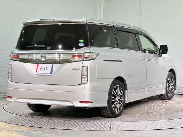 NISSAN ELGRAND 2014 Image 31