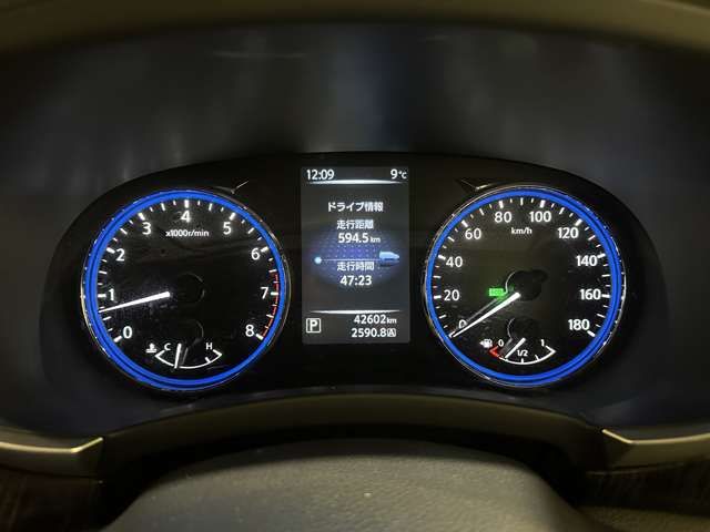 NISSAN ELGRAND 2014 Image 31