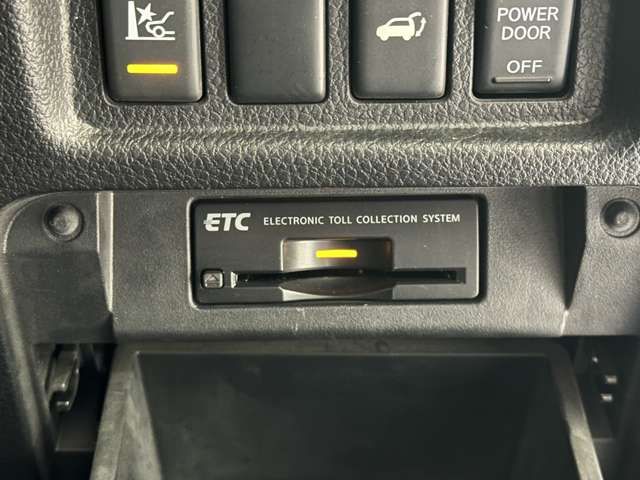 NISSAN ELGRAND 2014 Image 31