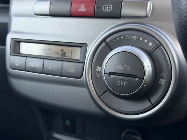 DAIHATSU TANTO 4WD 2012 Image 31