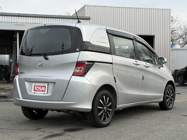 HONDA FREED SPIKE 4WD 2015 Image 31