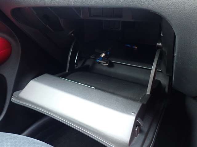 NISSAN JUKE 2012 Image 31