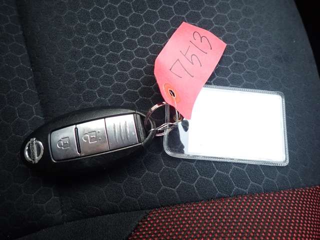 NISSAN JUKE 2012 Image 31