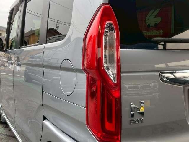 HONDA N BOX 2018 Image 31