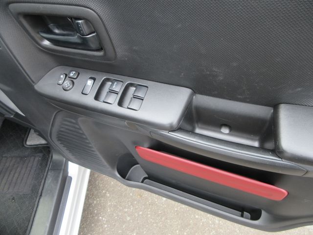 SUZUKI SPACIA 4WD 2023 Image 31