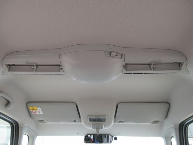 SUZUKI SPACIA 4WD 2023 Image 31