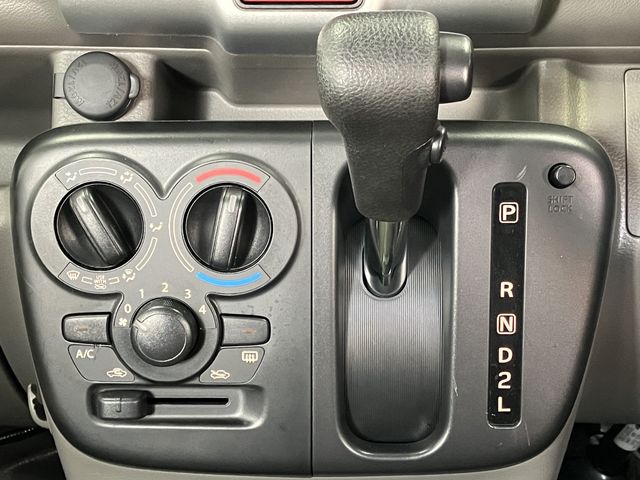 NISSAN NV100 CLIPPER 2022 Image 31