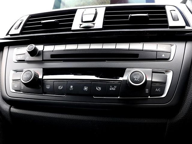 BMW 3SERIES SEDAN 2015 Image 31