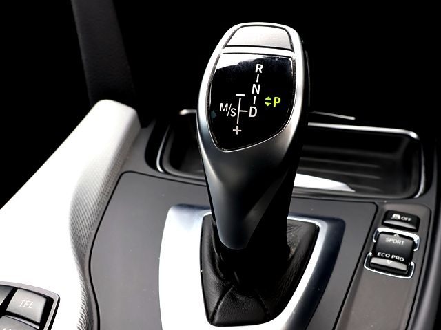 BMW 3SERIES SEDAN 2015 Image 31