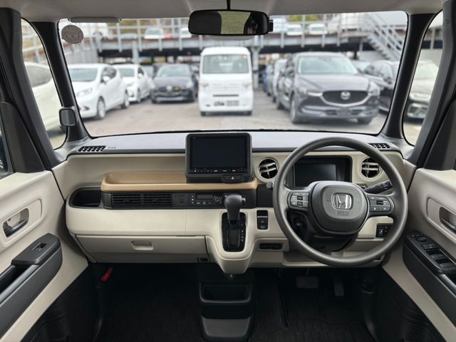 HONDA N BOX 2024 Image 31