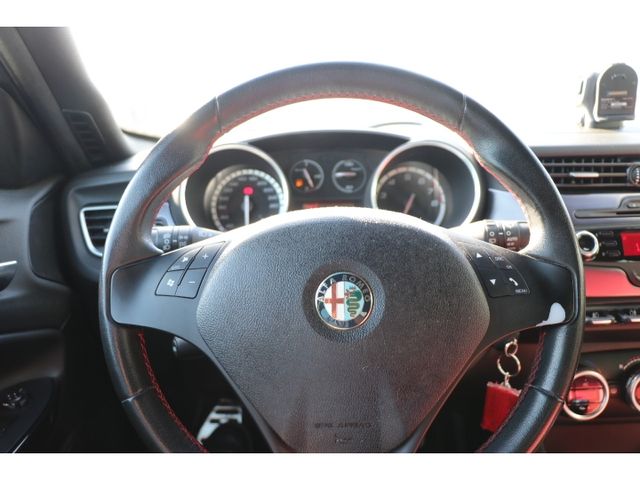 ALFAROMEO GIULIETTA 2012 Image 31